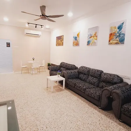 Littlebee Homestay Kt Kota Tinggi Exterior photo