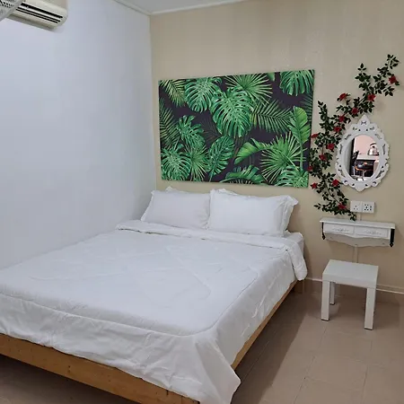 Littlebee Homestay Kt Kota Tinggi Exterior photo